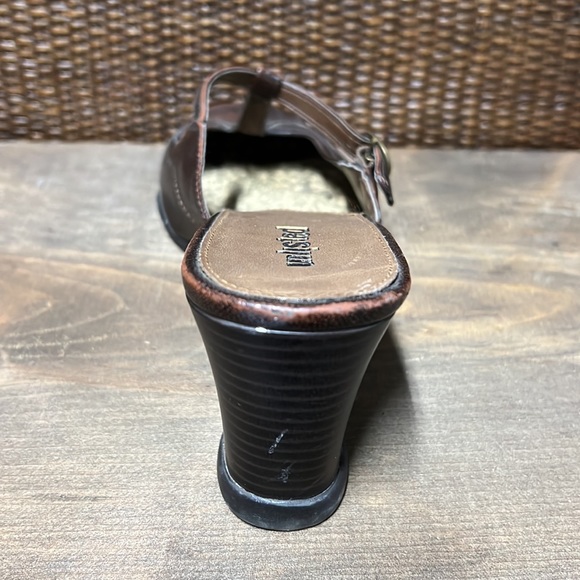 90’s Unlisted Showcase Brown Wedges - Picture 11 of 16